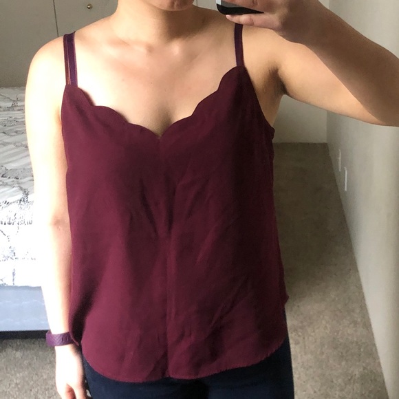 Burgandy scalloped tank (L) - Picture 3 of 3